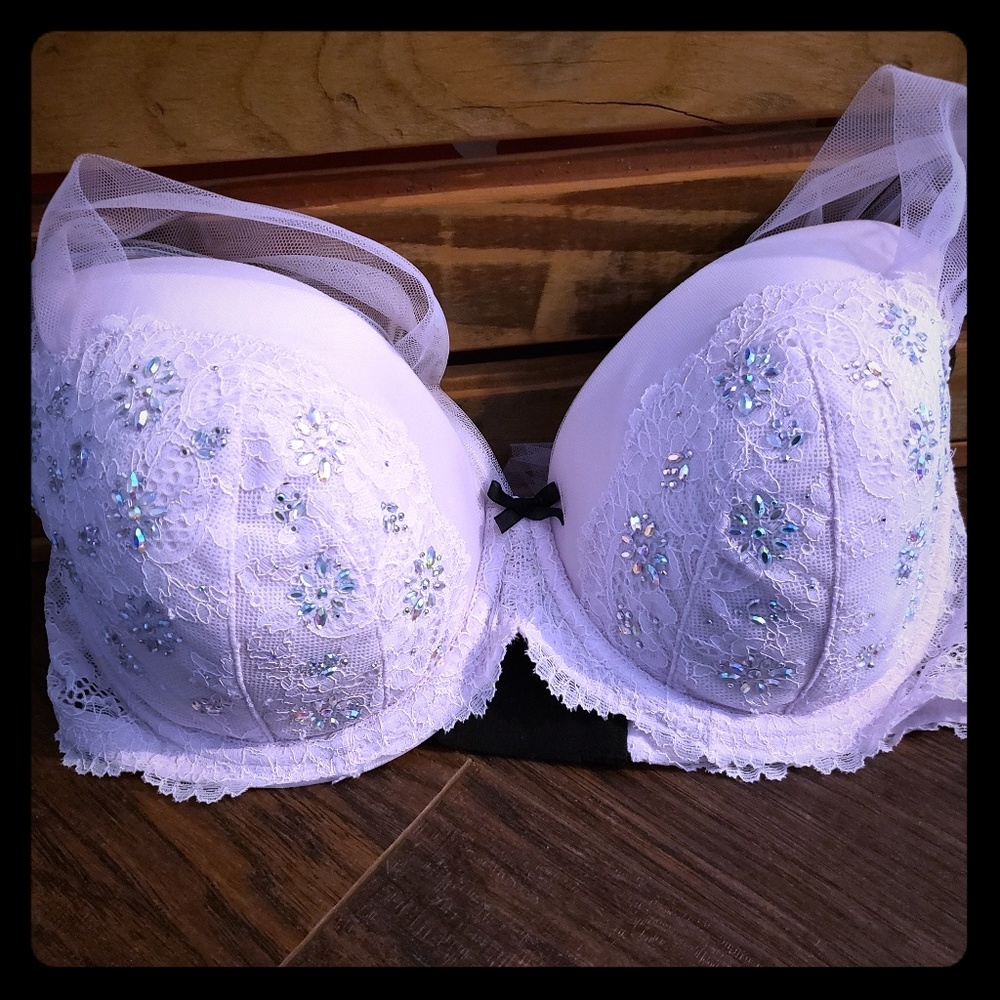 Victoria Secret Dream Angel's Demi Lined Bra!